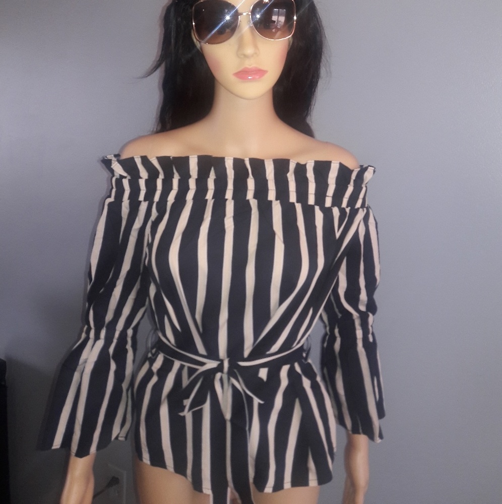 Top - Picture 2 of 2